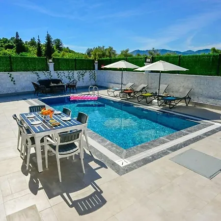 فيلة Spacious For Large Families - Egeden 2 فتحية