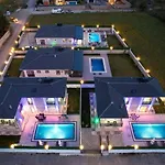 Spacious For Large Families - Egeden 2 别墅 *